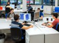 Oficinas de CAF Digital Design con trabajadores diseñando en 3D
